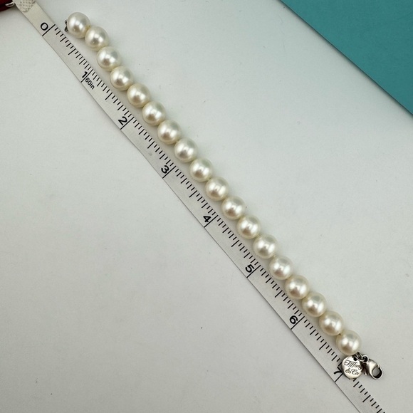RARE Tiffany & Co. Ziegfeld 9-10mm Pearl Bracelet Sterling Silver - Picture 5 of 7